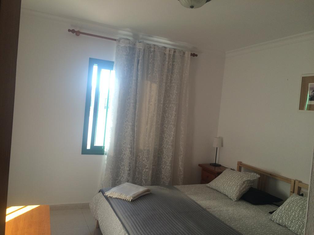 Alhambra Apartamentos Тіас Номер фото
