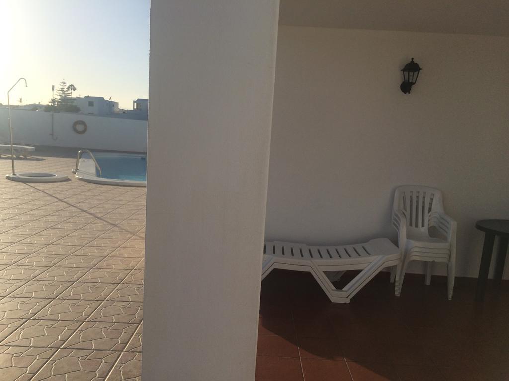 Alhambra Apartamentos Тіас Номер фото